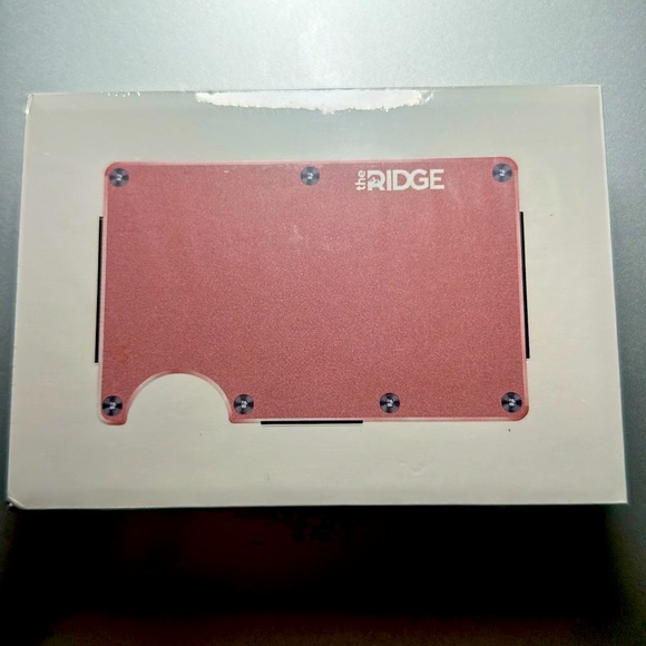 The Ridge Wallet Accessories - Brand new still sealed Ridge Wallet - rose gold